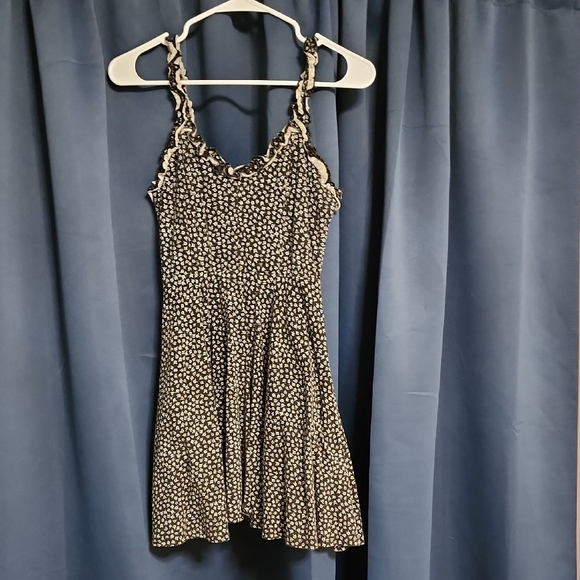 American Rag Black and White Floral Dress - Picture 1 of 4